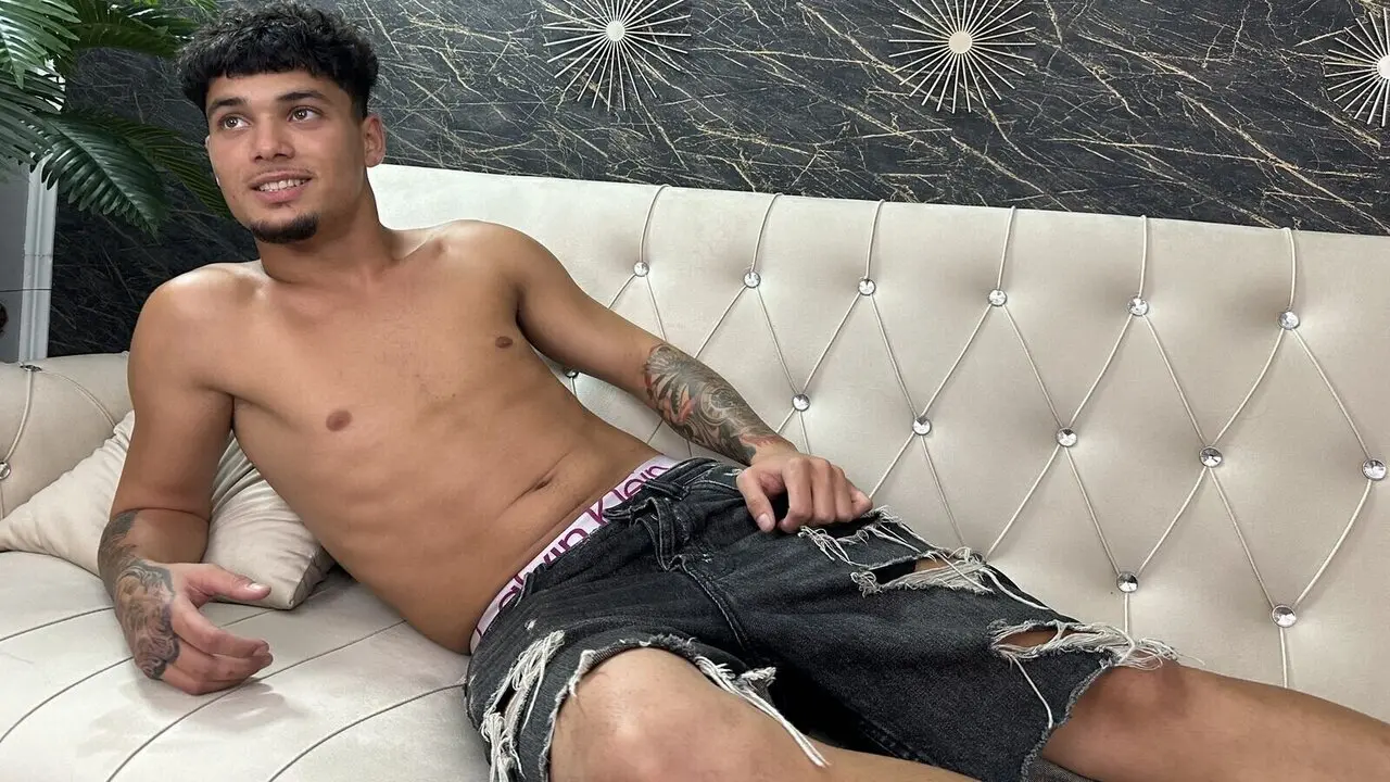  Live sex with MarkosMateo - Free Porn Live