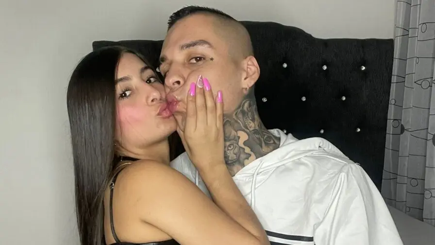  Live sex with MelodyAndKai - Free Porn Live