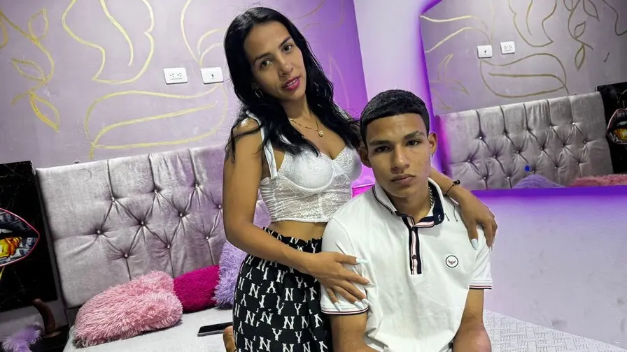  Live sex with TatianaAndCamilo - Free Porn Live