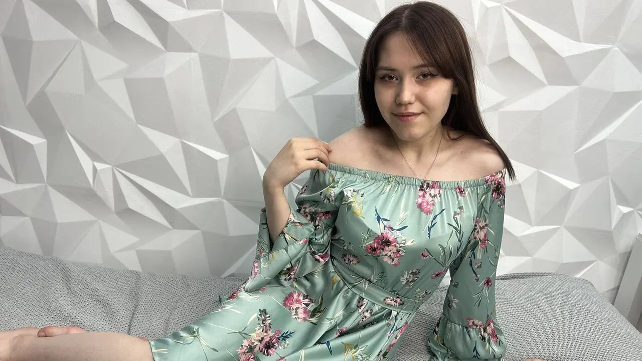  Live sex with MayaKriss - Free Porn Live