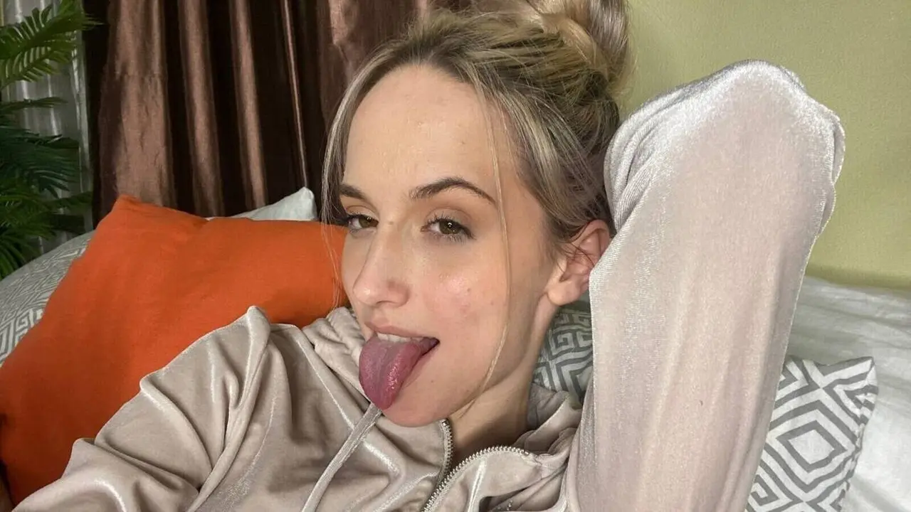  Live sex with VeronaDobson - Free Porn Live